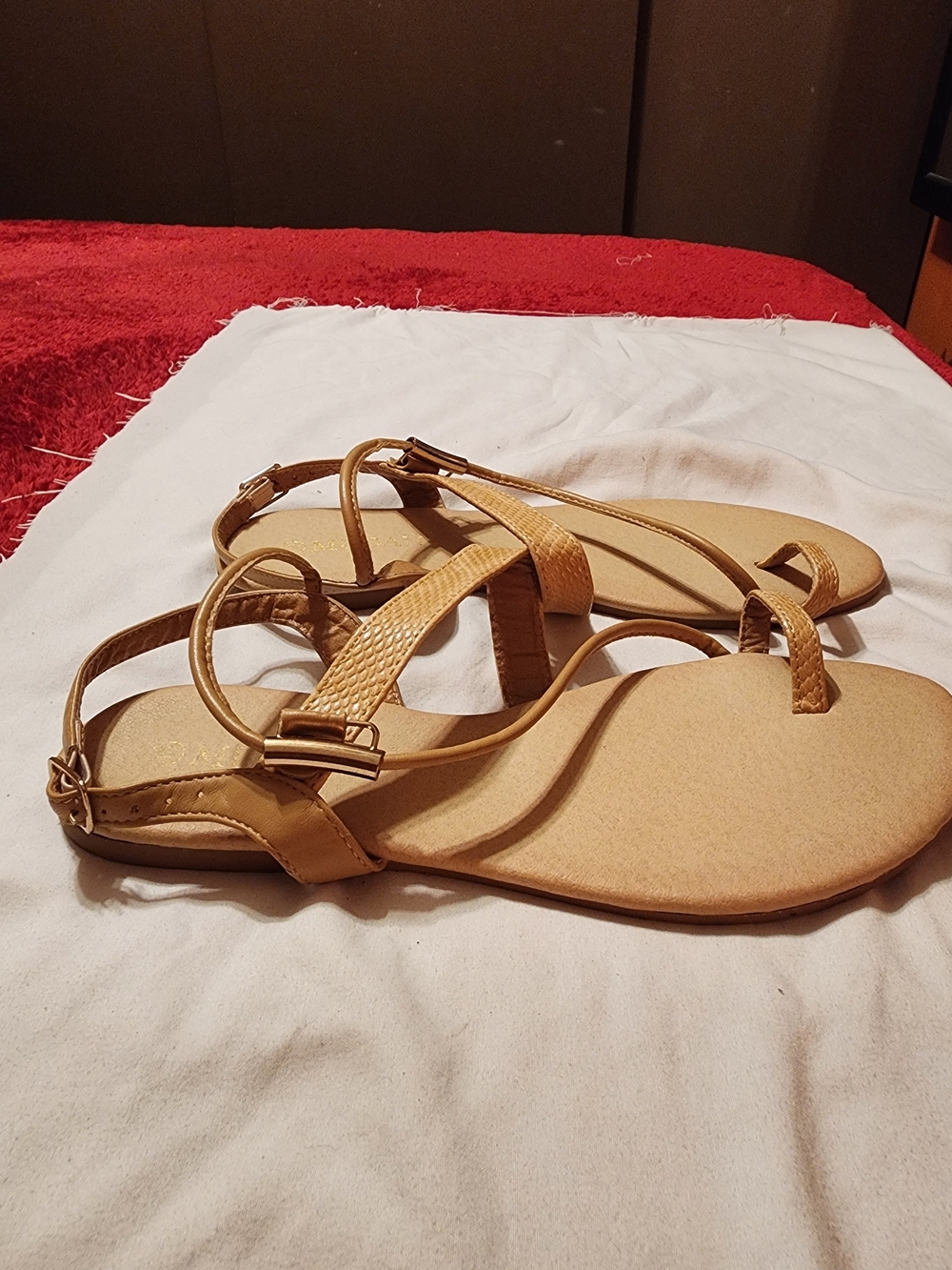 Mudan Women's Tan Strappy Flat Sandals 10